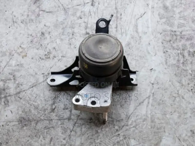 Toyota Vitz Engine Mount.