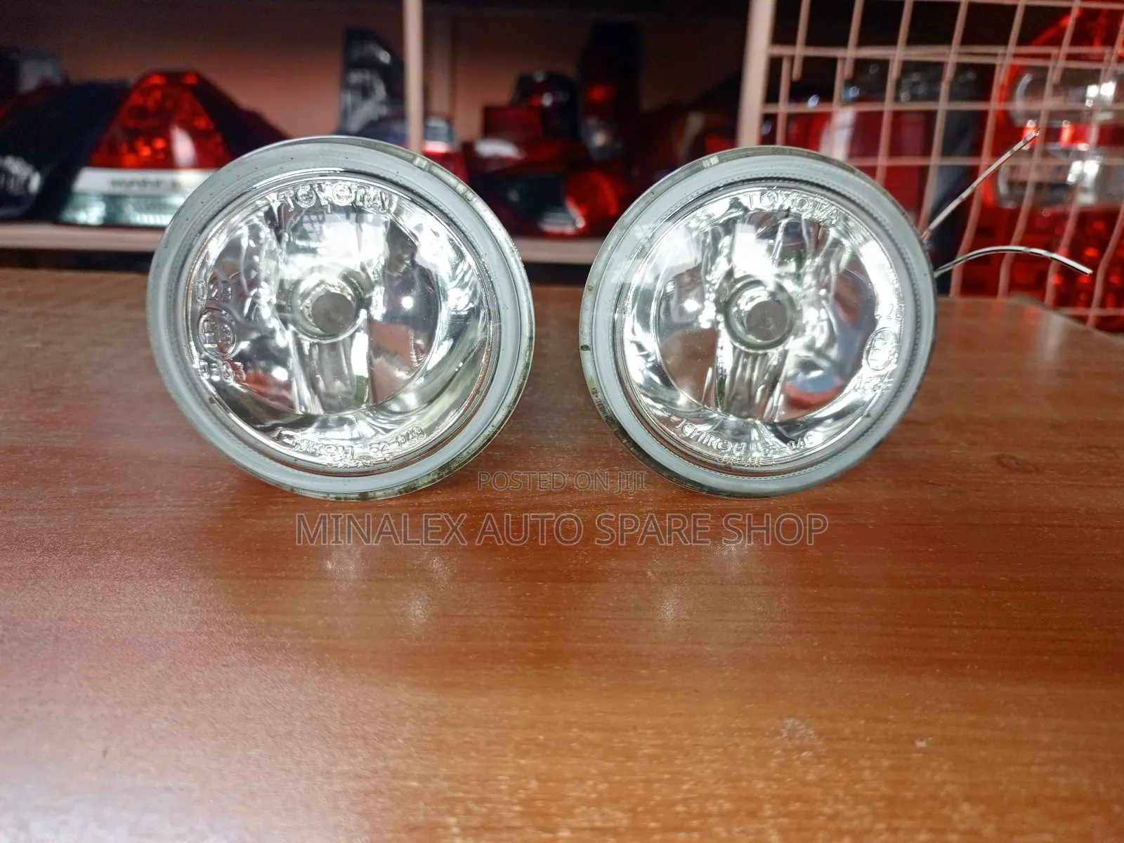Allion 240 Foglights Complete With Bulbs