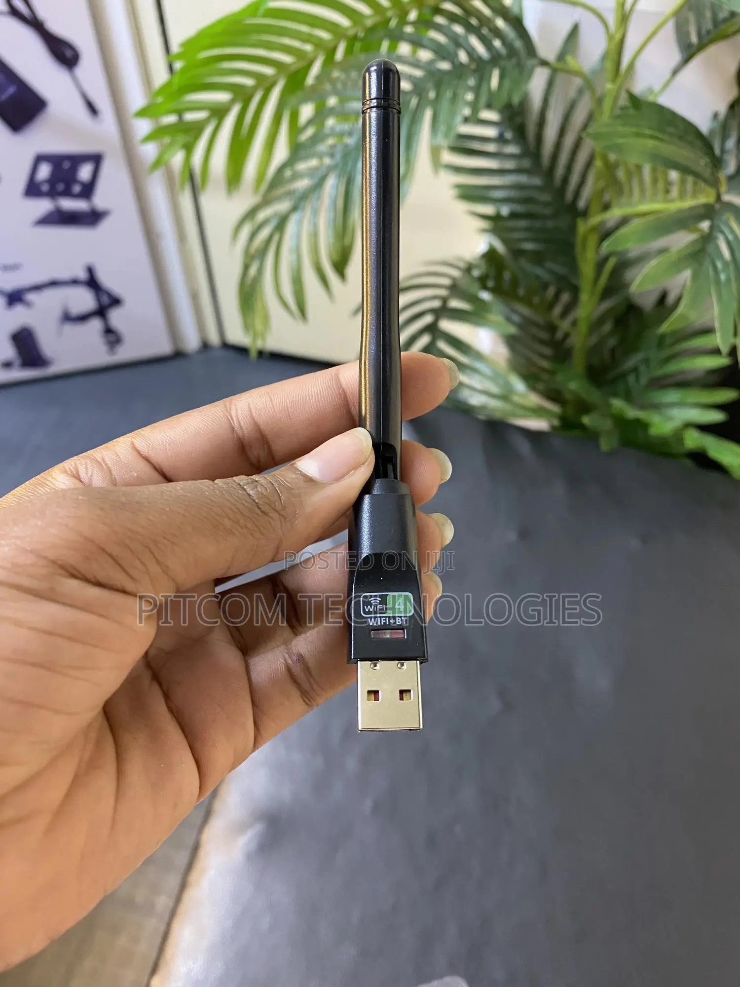 Dual Band. Wi-Fi and Bluetooth Adapter With Antenna