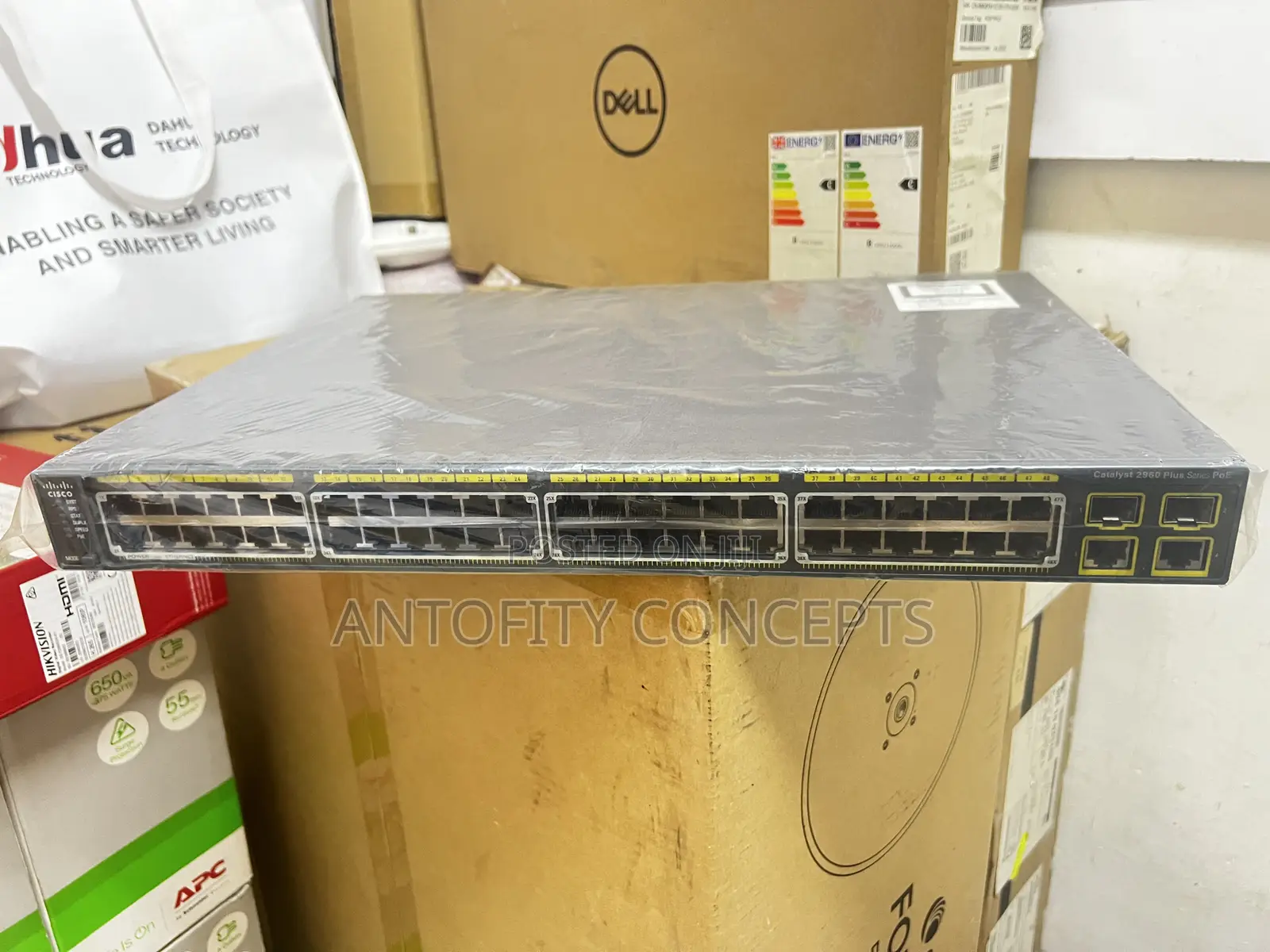 Cisco Ws‐C2960-48pst-S — 48-Port Poe Enabled Switch