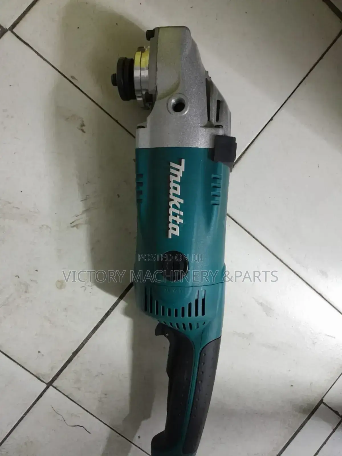 9"Makita Angle Grinder