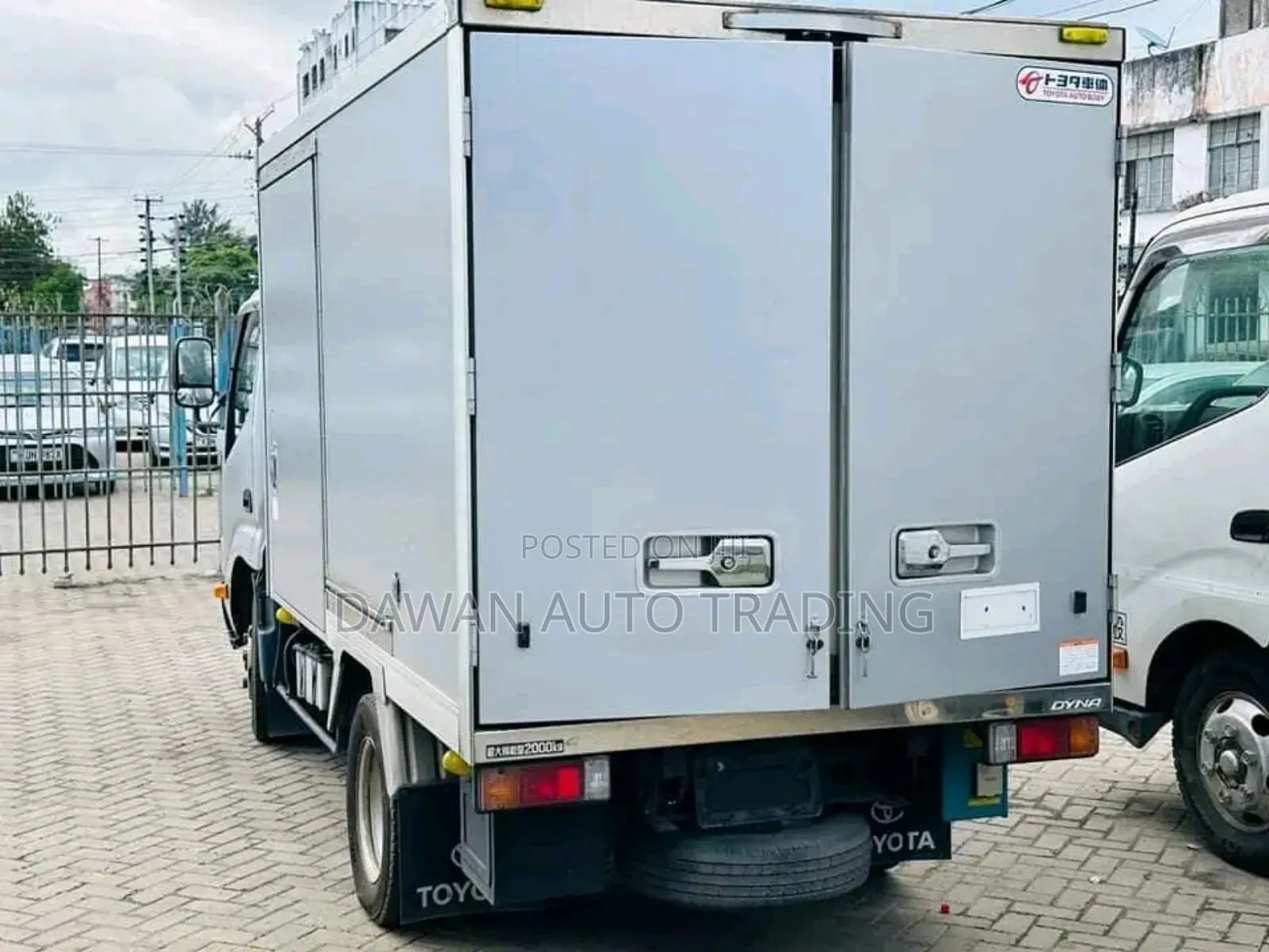 Toyota Dyna 2017 Silver