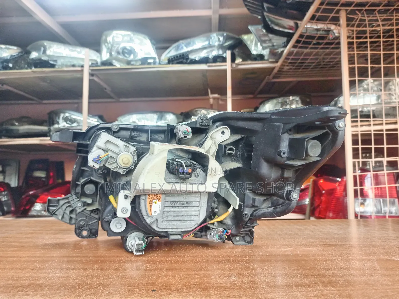 2016 Wagon Stingray Zenon Right Side Headlight