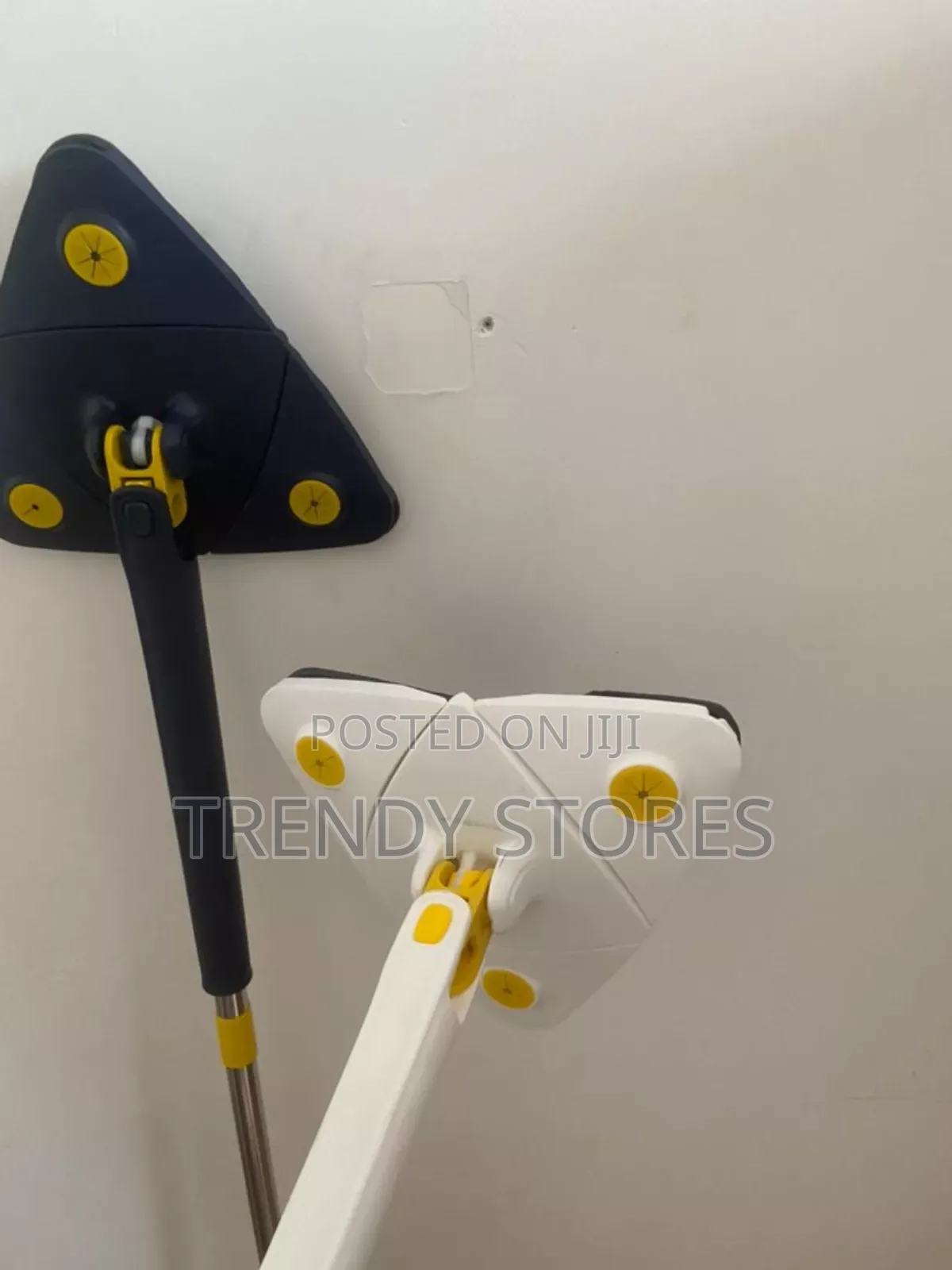 Rotatable Triangular Mop