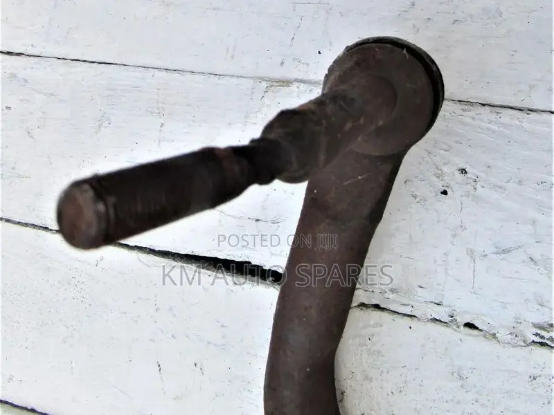 Toyota Hilux Front Stabilizer Bar.