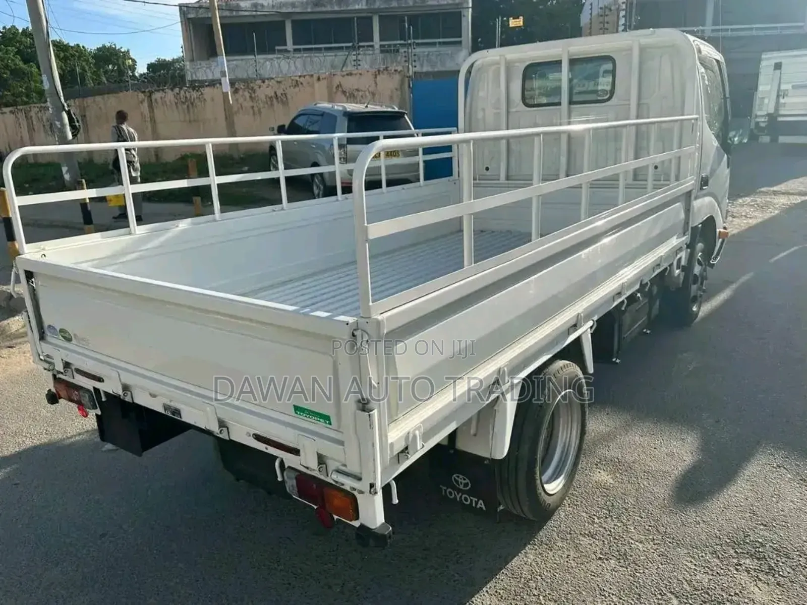 Toyota Dyna 2017 White