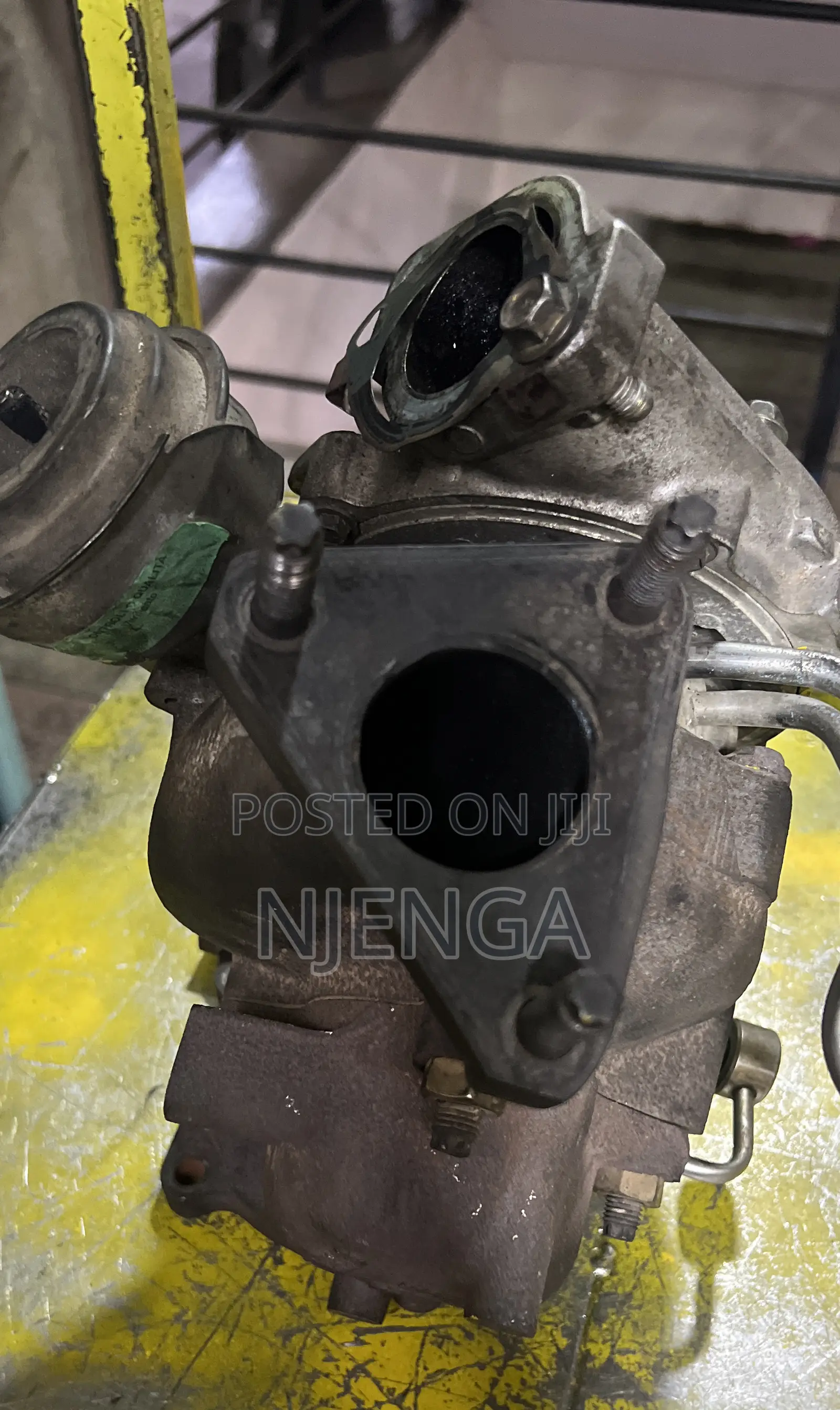 Turbo for Yd25 Navara Pickup 3 by 3 Bolts