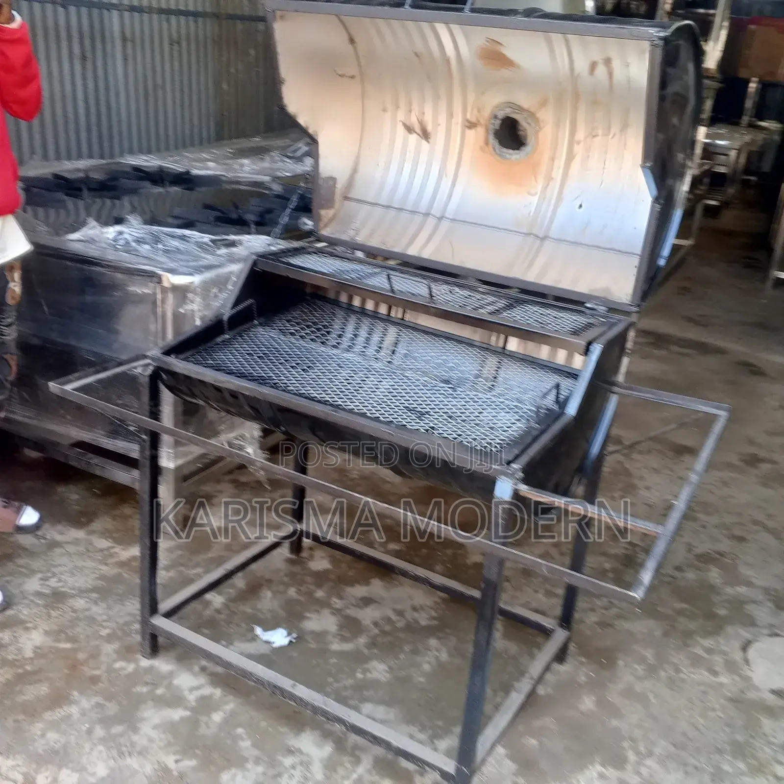 Low Carbon Steel Charcoal Grill