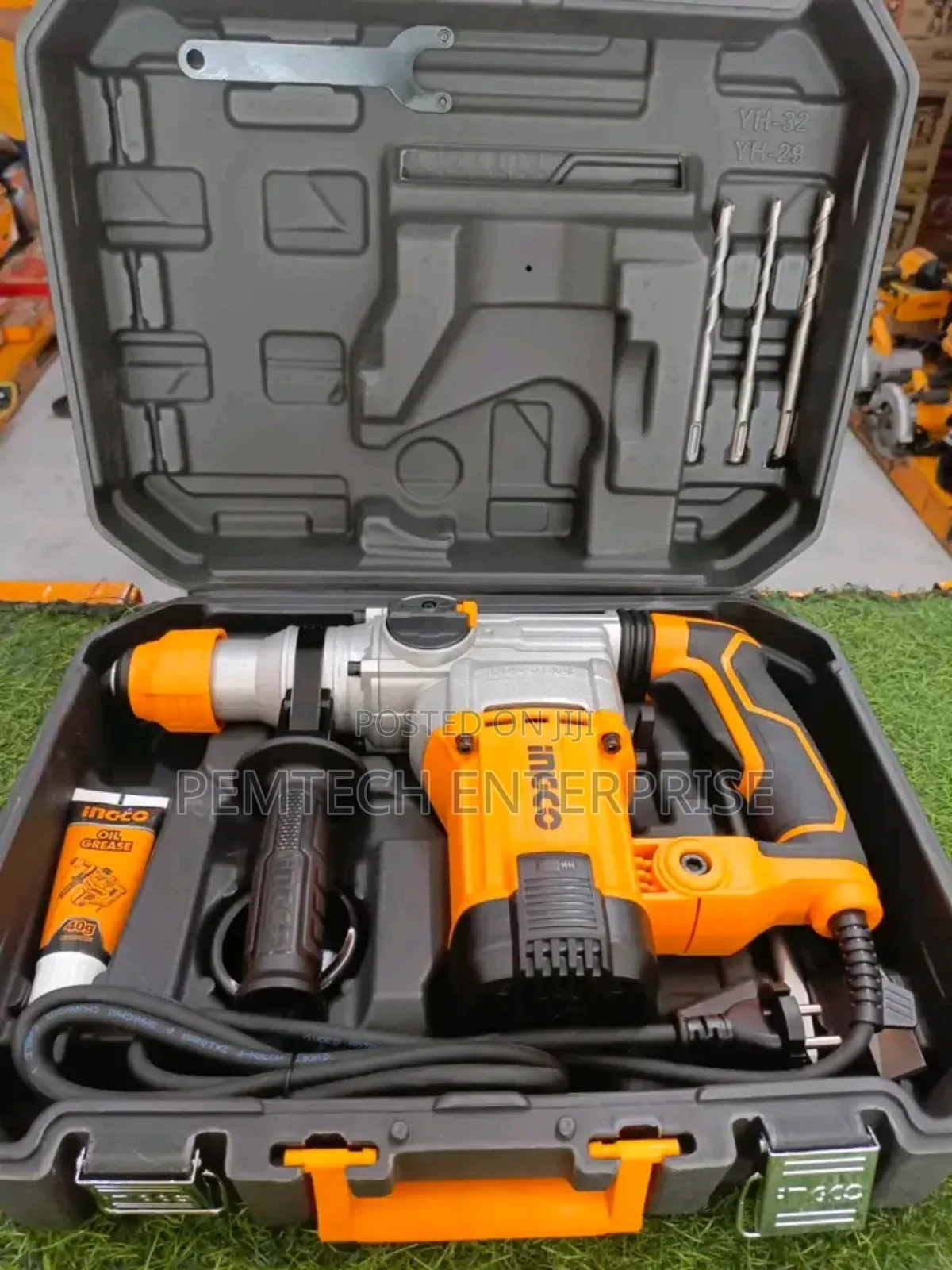 Heavy Duty Rotary Hammer 1500w Ingco