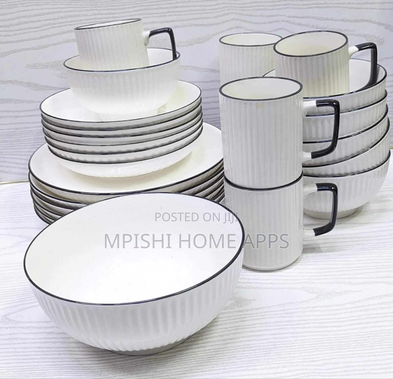 24pcs White Ceramic Dinner Set With Black Rim