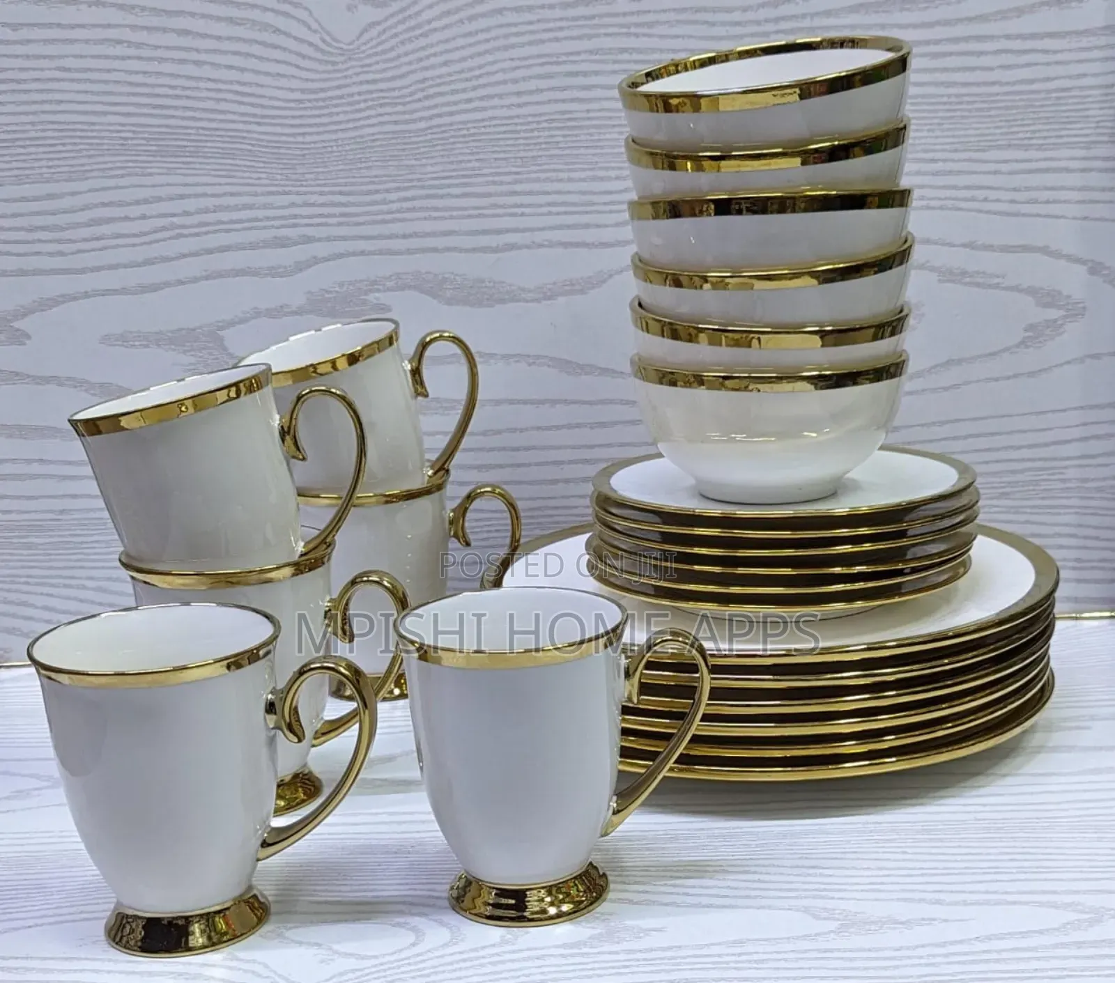 24pcs Round Ceramic Dinner Set With Gold Rim