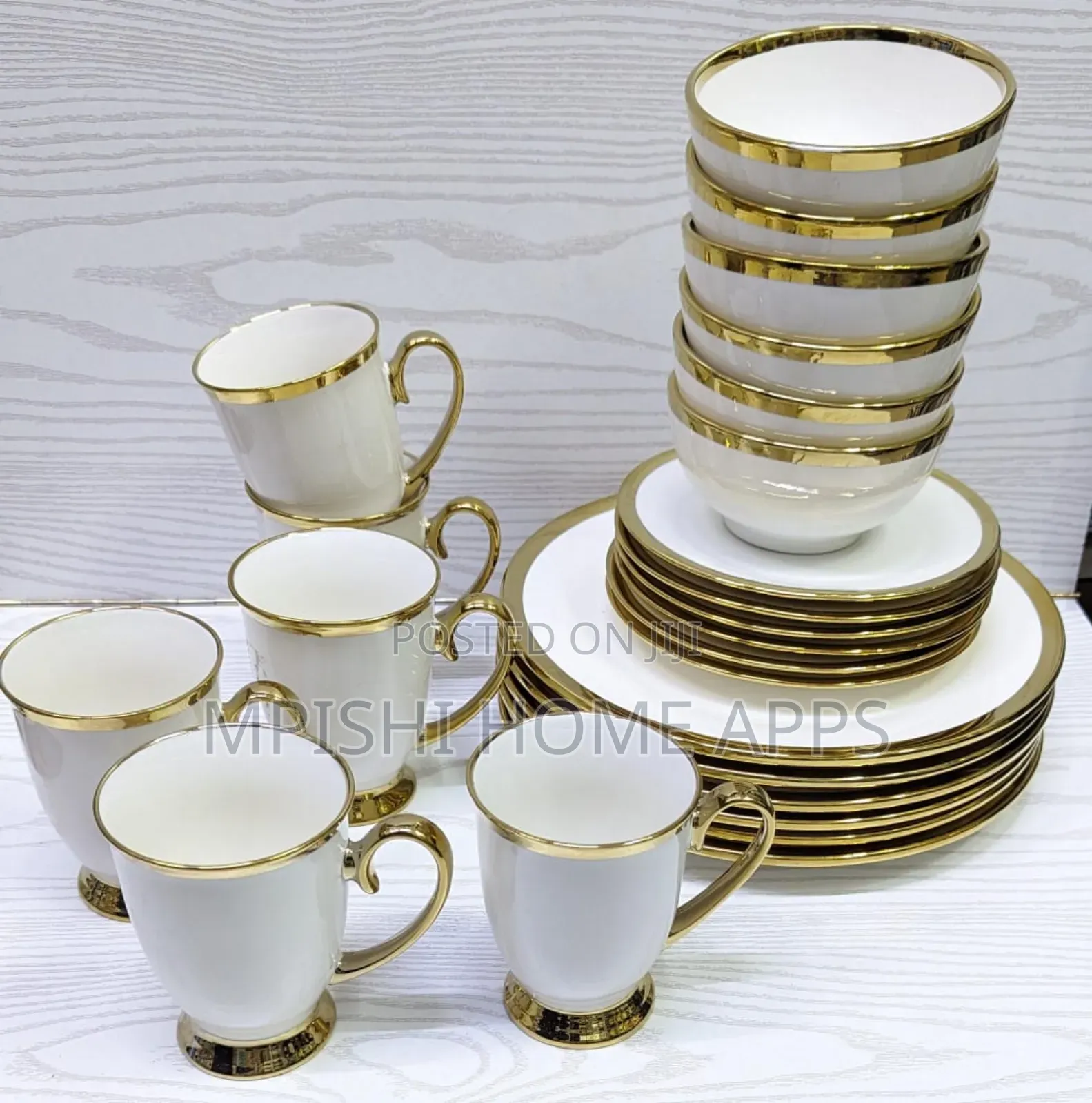 24pcs Round Ceramic Dinner Set With Gold Rim