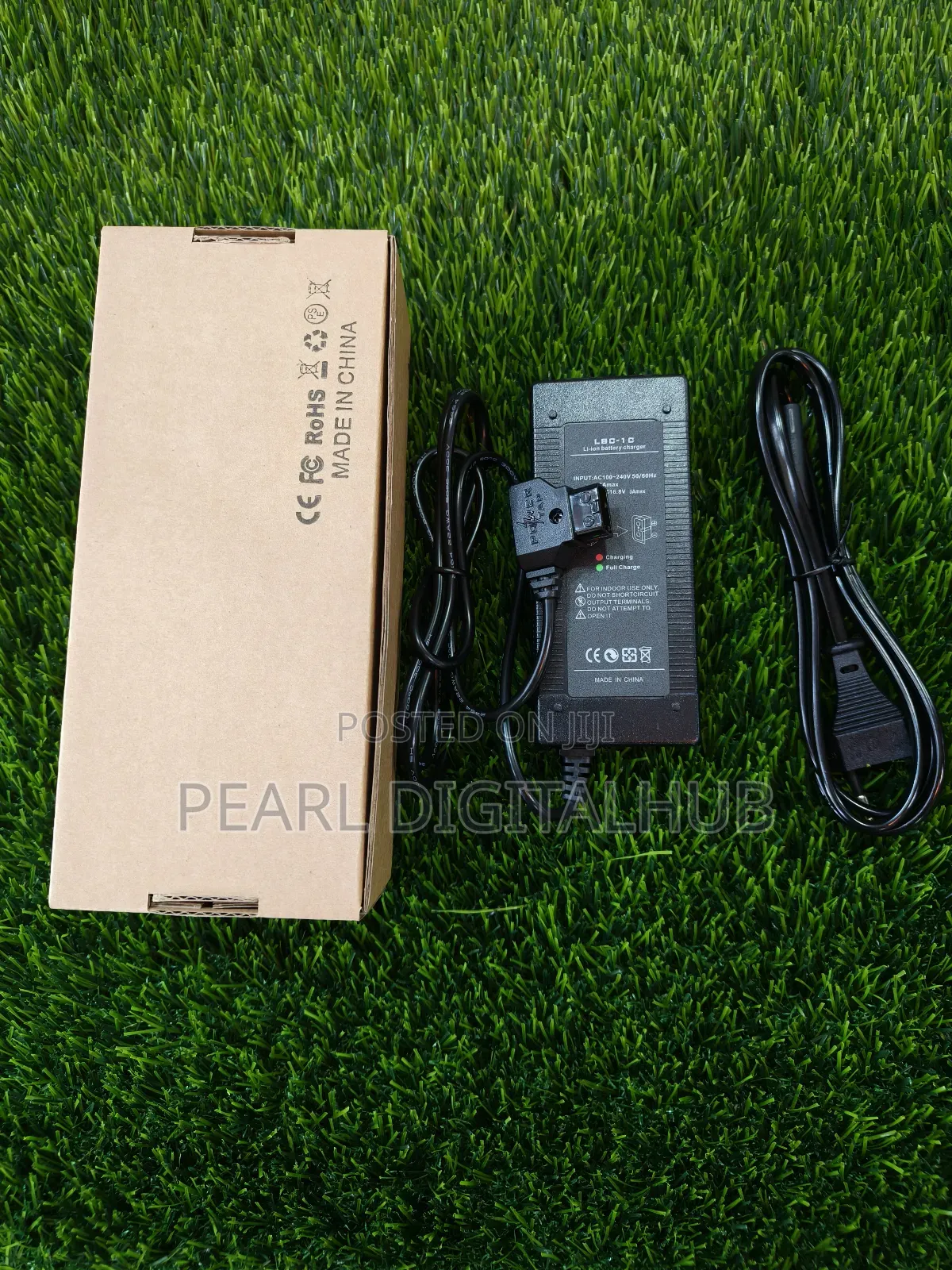 LBC v- Mount / v-Lock Battery Charger