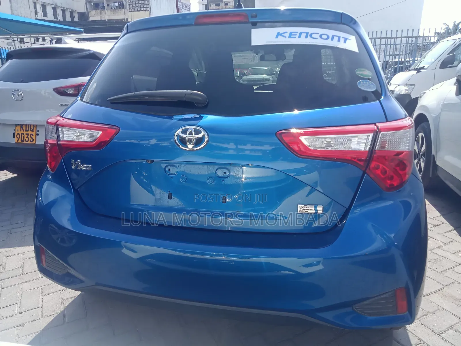 Toyota Vitz 2017 Blue