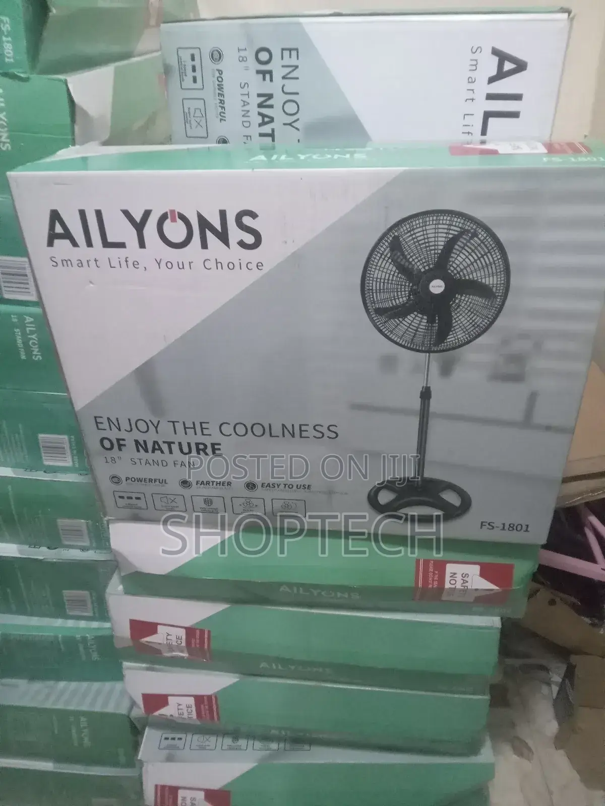 Standing Fan 18"