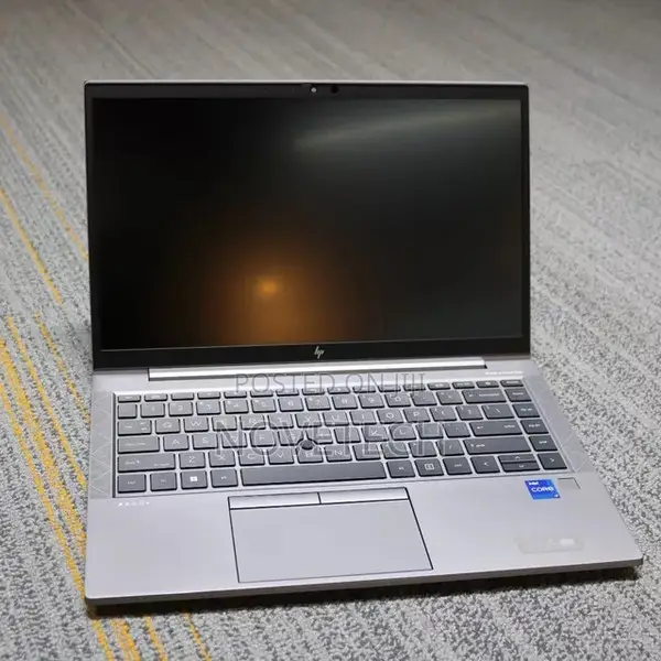 Laptop HP ZBook Firefly G8 16GB Intel Core I7 SSD 512GB