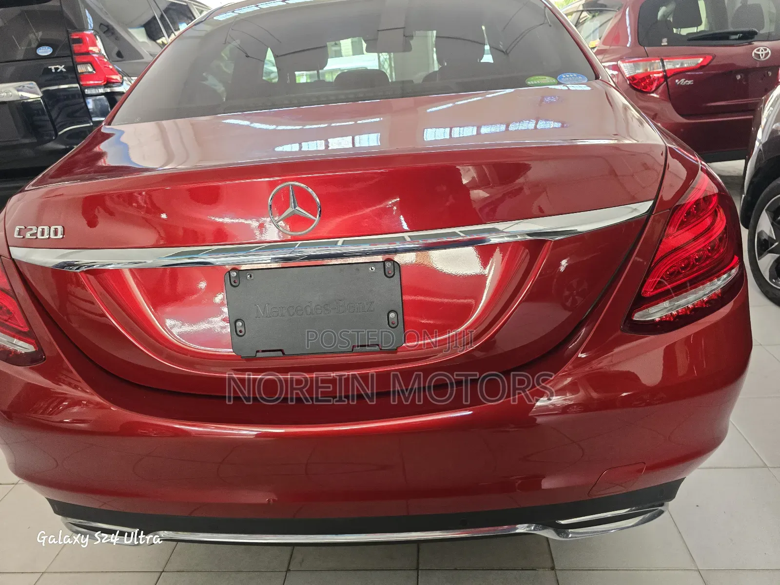 Mercedes-Benz C200 2017 Red