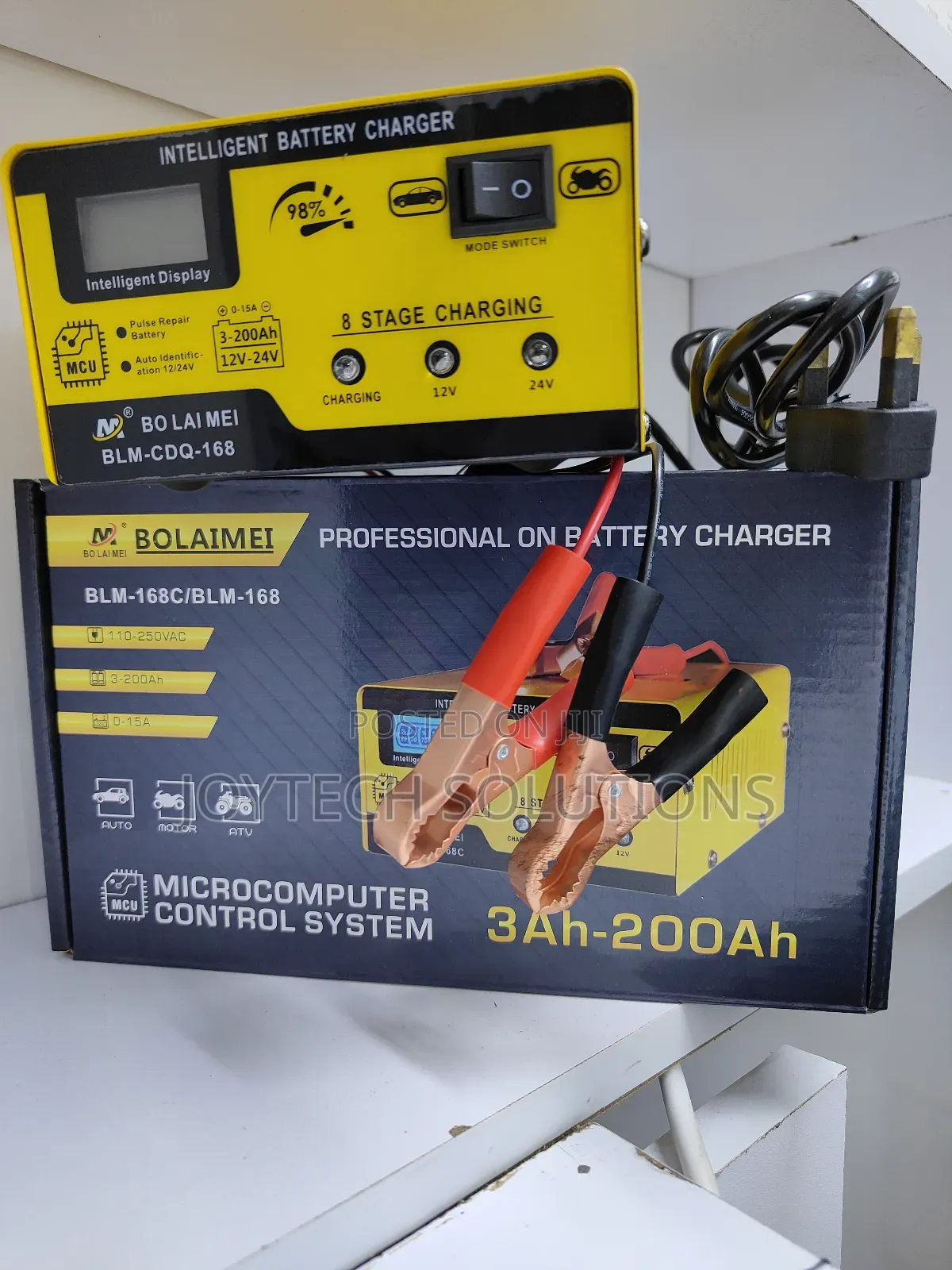 Car Battery 12 v /24 v Charger. Computerized Charging.
