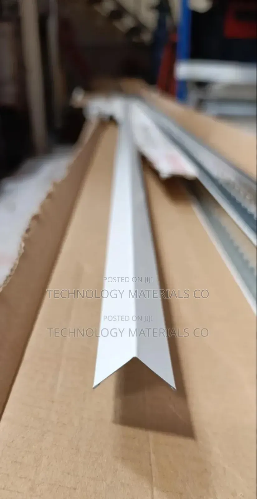 Wall Angle(Ceiling Installation Accessory)[L=3metres]