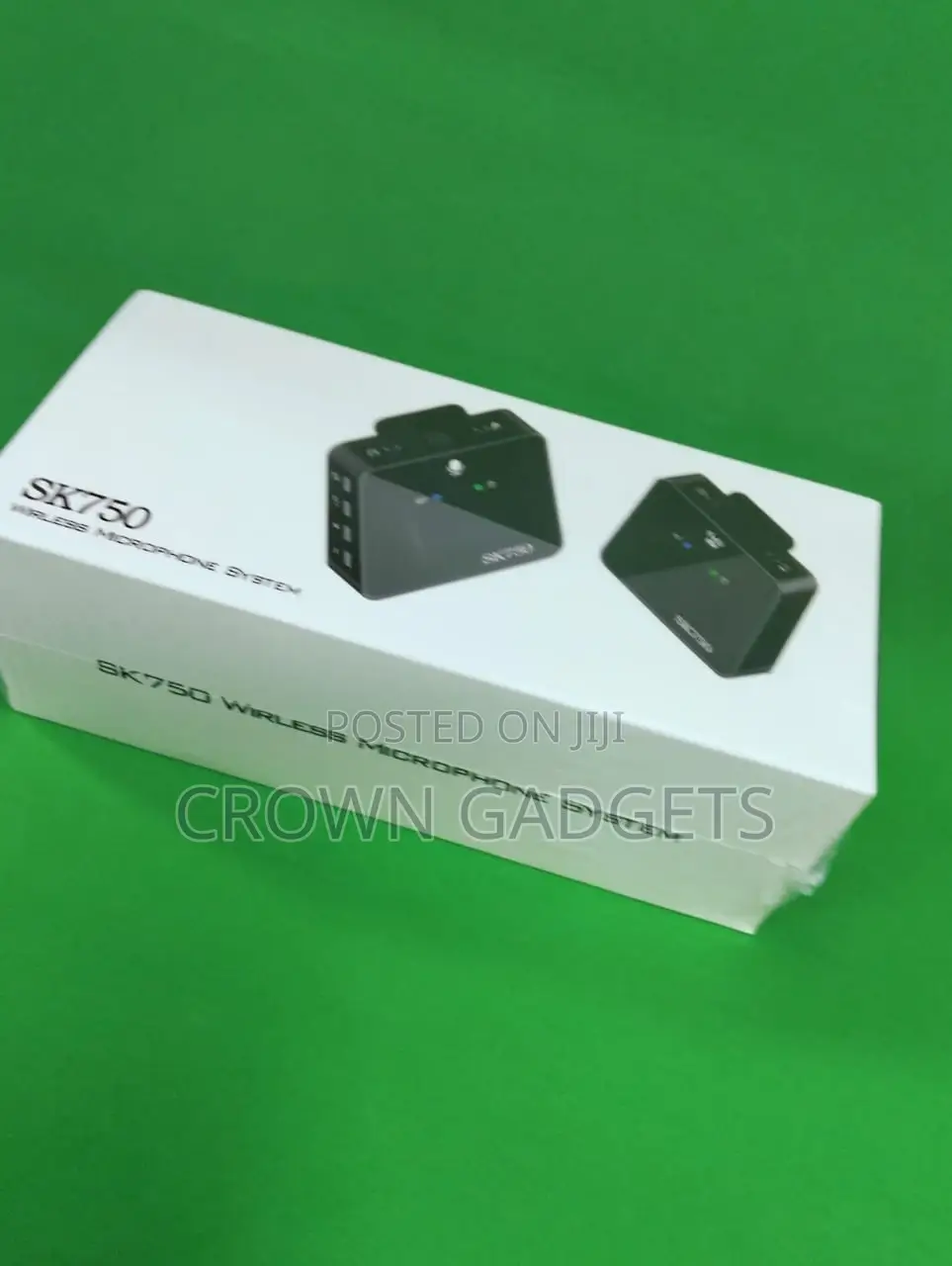 SK750 Compact Wireless Microphone System