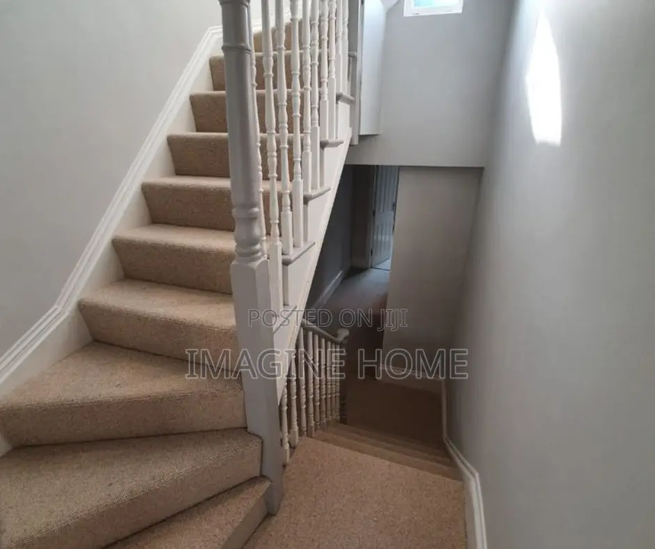 Beige Office Wall to Wall Carpet