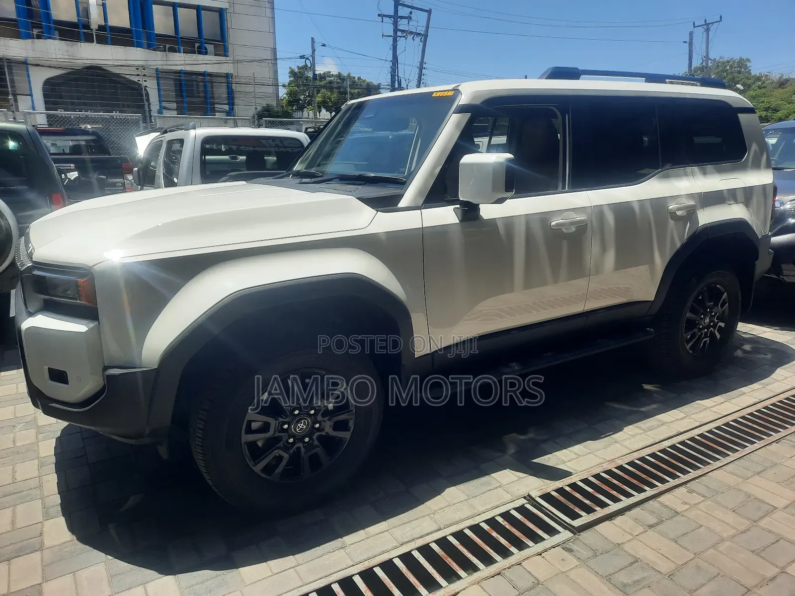 Toyota Land Cruiser Prado 2024 White