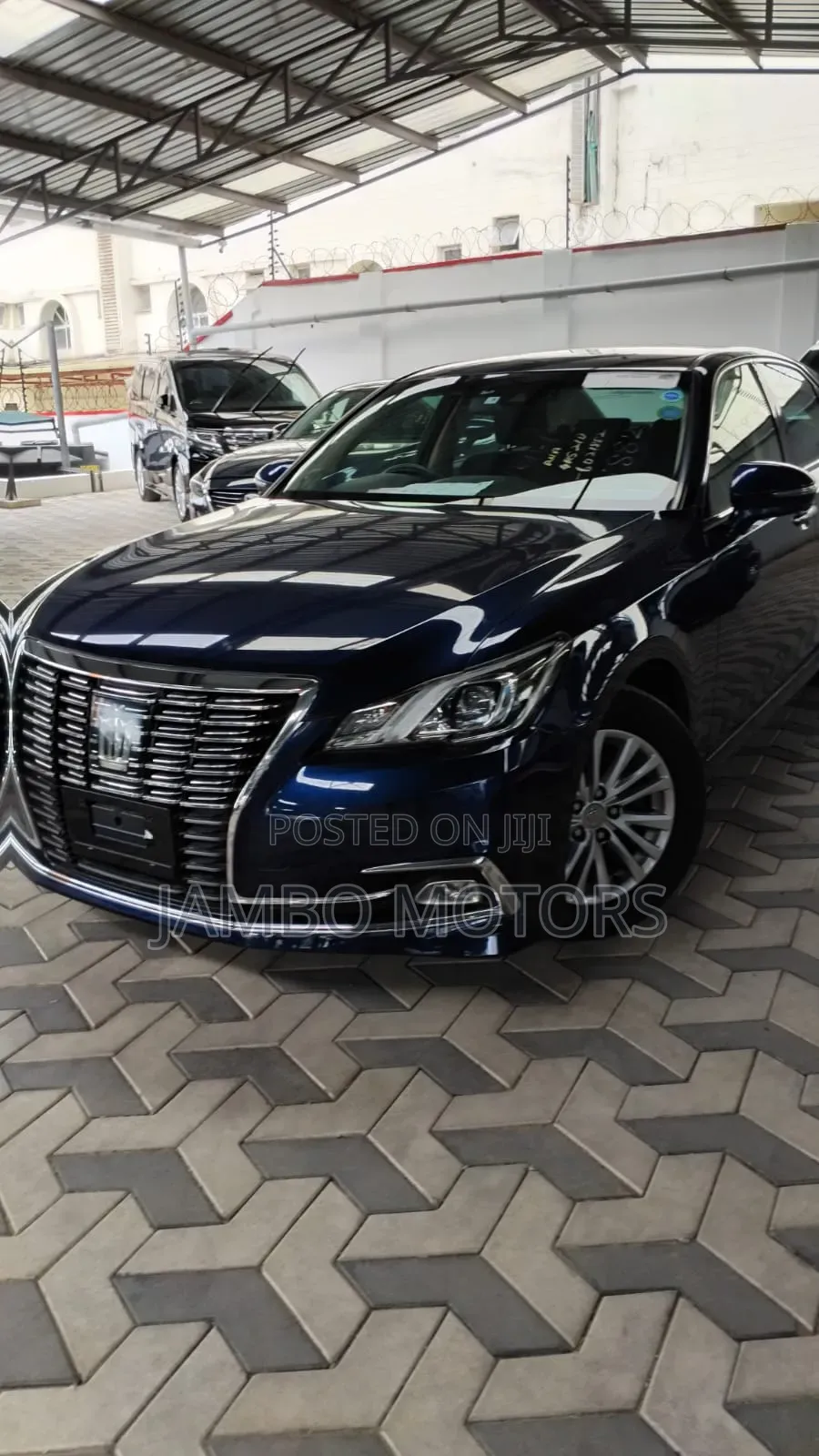 Toyota Crown 2017 Blue