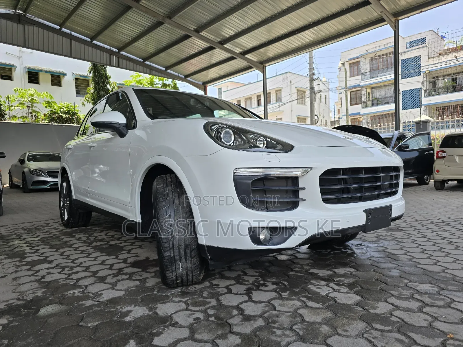 Porsche Cayenne Platinum Edition AWD 2018 White