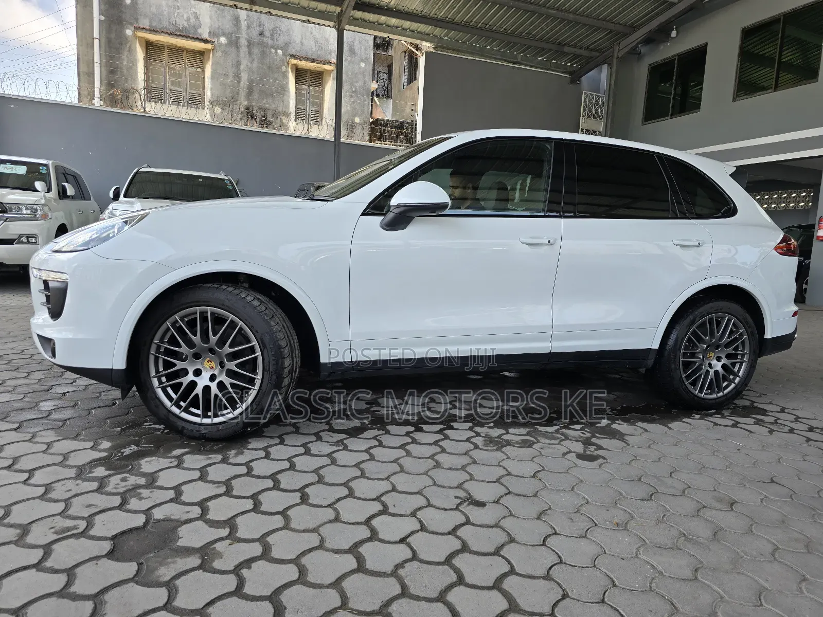 Porsche Cayenne Platinum Edition AWD 2018 White