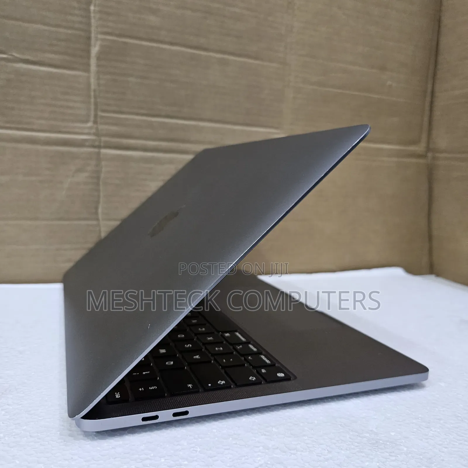 Laptop Apple MacBook Pro 8GB Apple M2 SSD 256GB