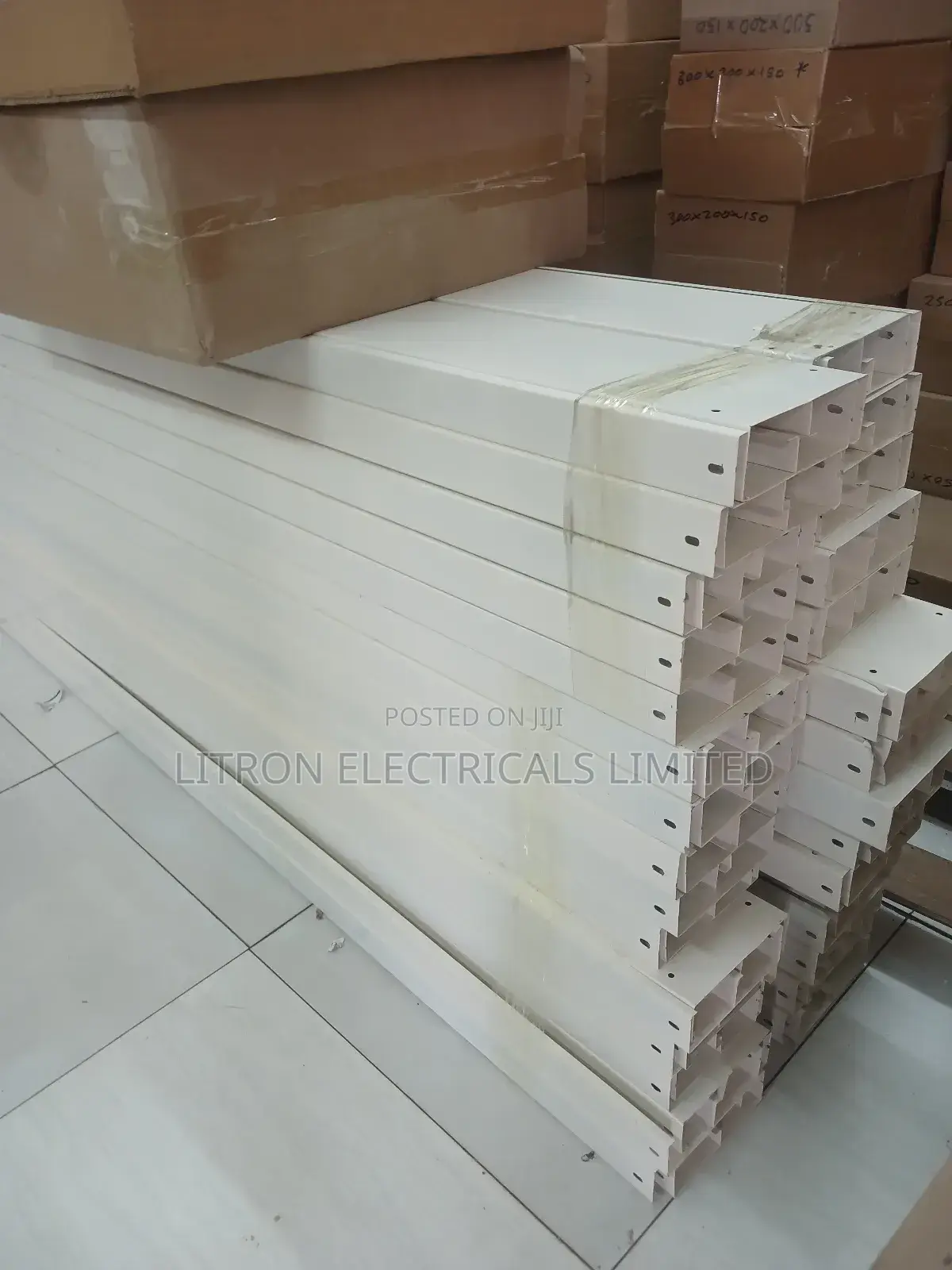 Powder Coated Trunking 200*50