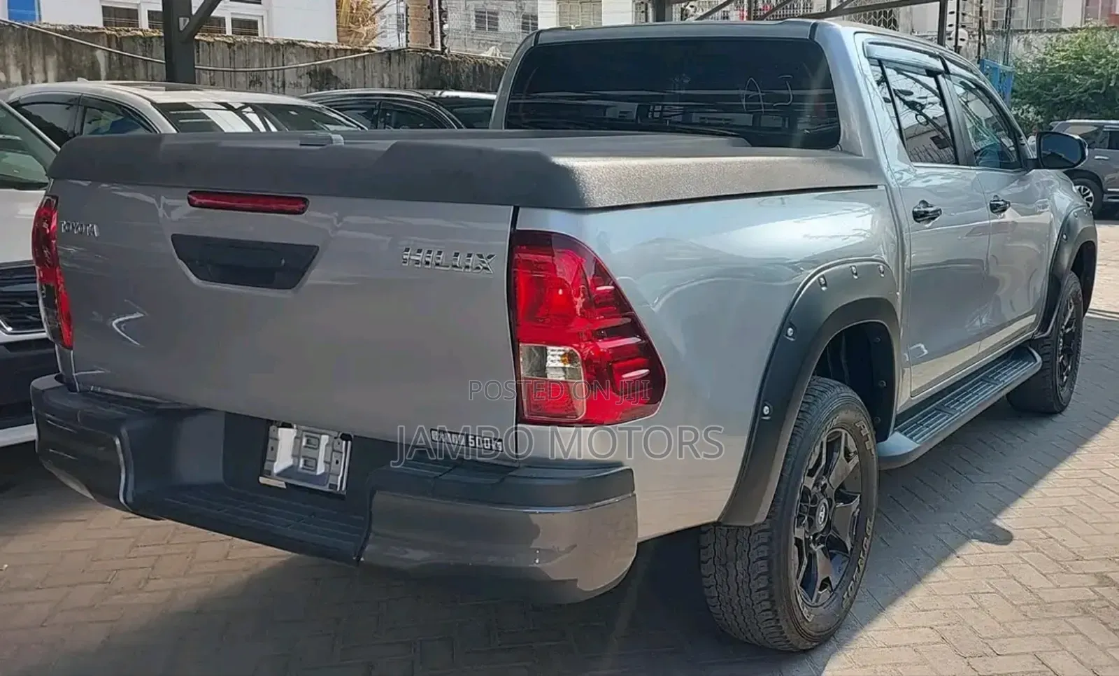 Toyota Hilux 2019 Silver