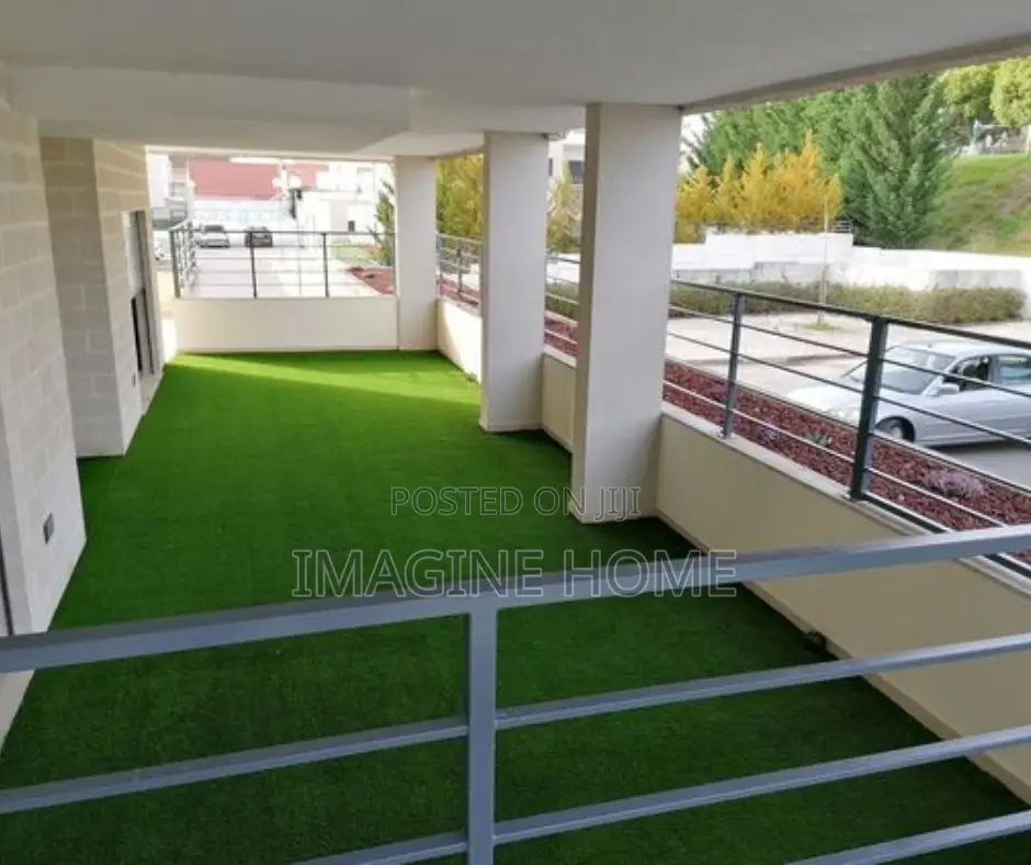 Veranda Adorable Turf Green Grass Carpet