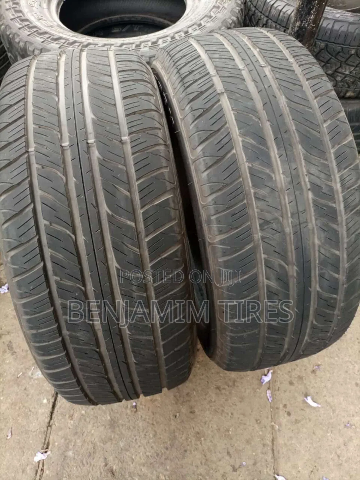 Used Dunlop Tires Sizes 285/50r20 for Landcruiser V8.