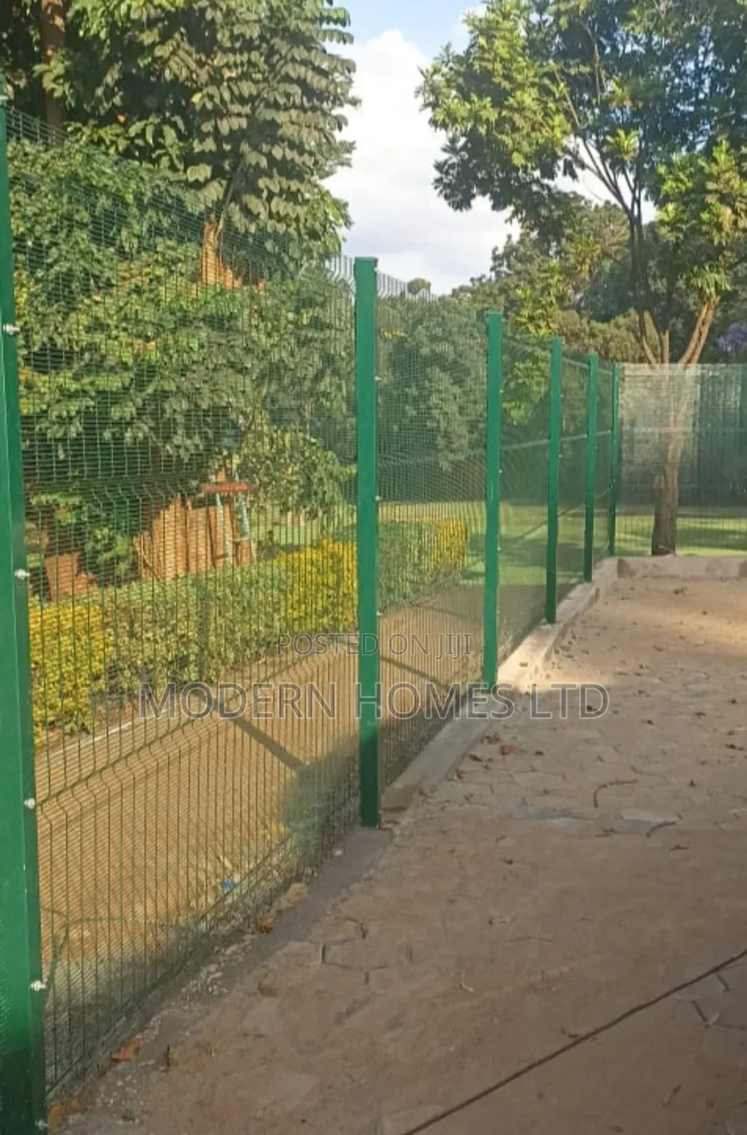 The Surprising Benefits of Mesh Fencing:More Than a Barrier!