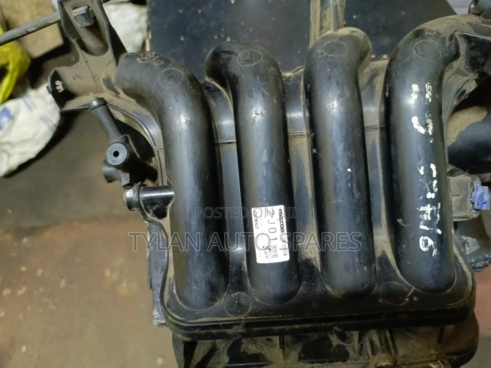 Intake Manfold Mazda Demio ZJ Engine