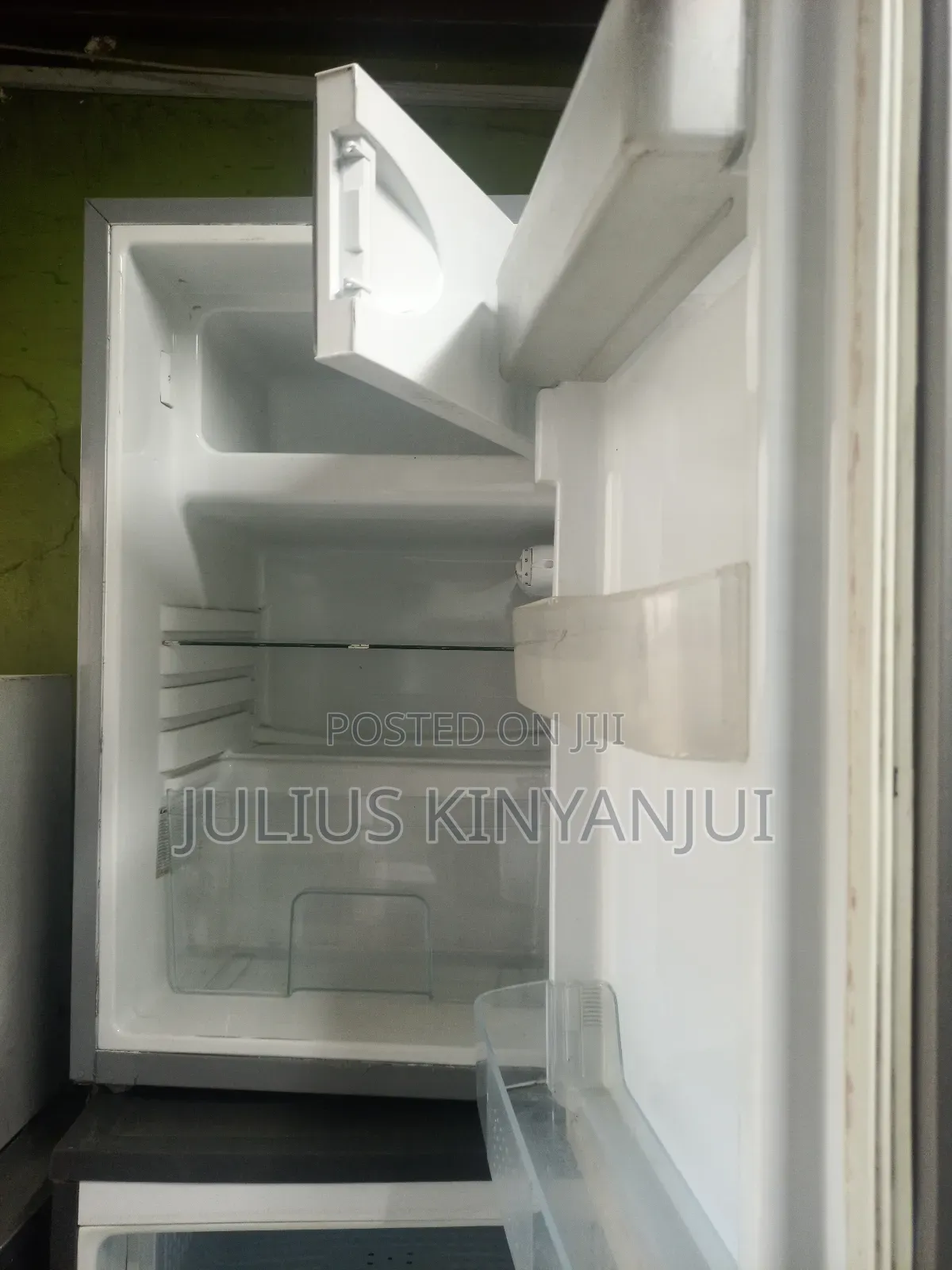 Counter Top Refrigerator 150L