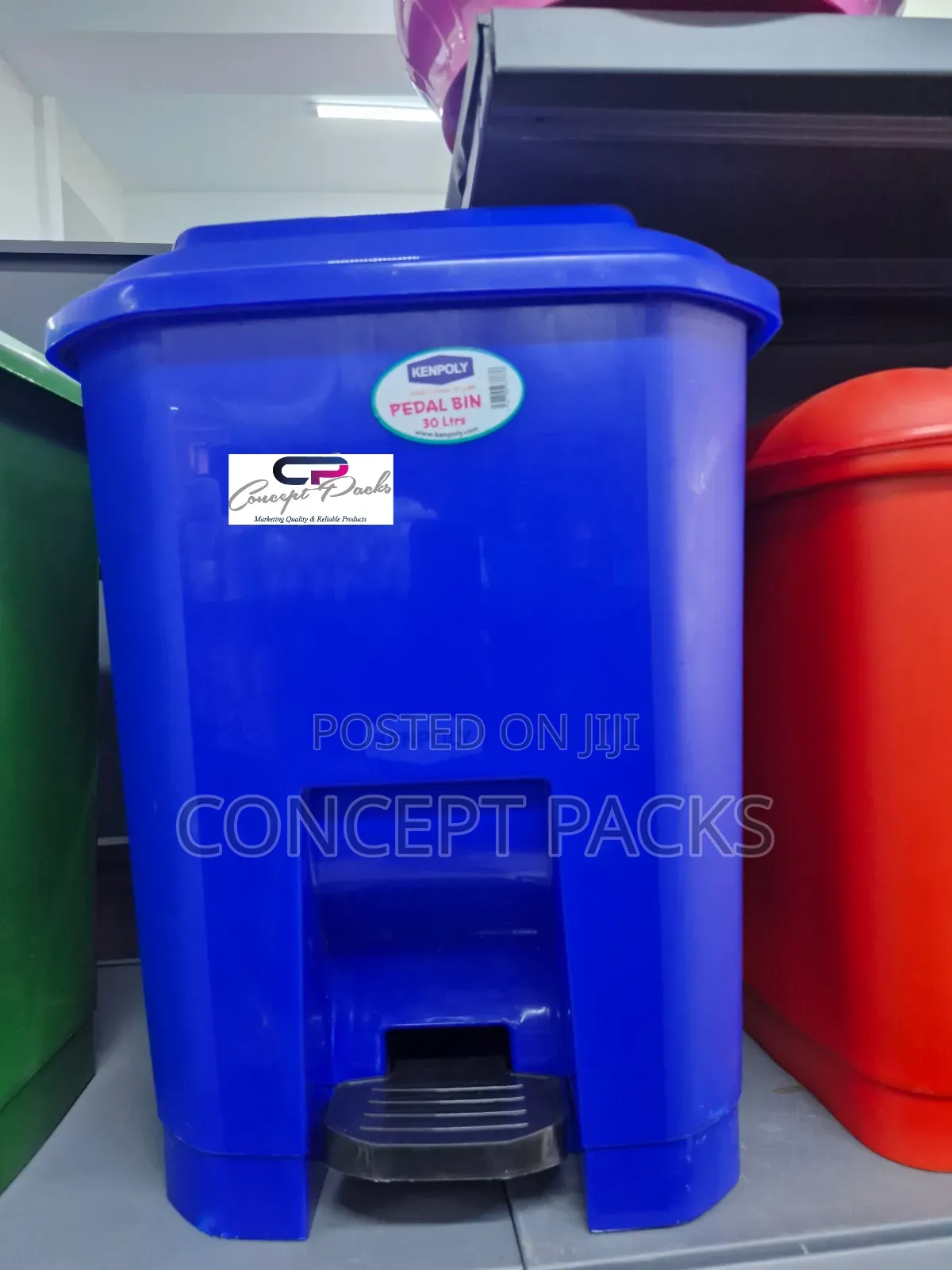 30l Plastic Pedal Dust Bin.
