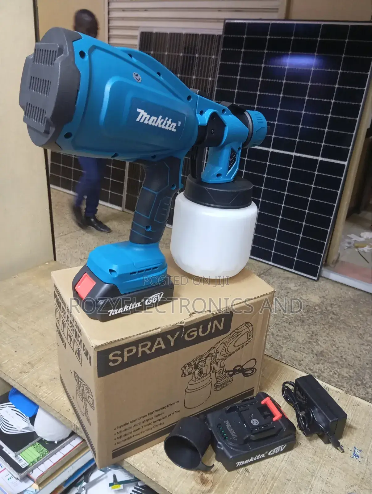 Portable Cordless Makita Spray Gun