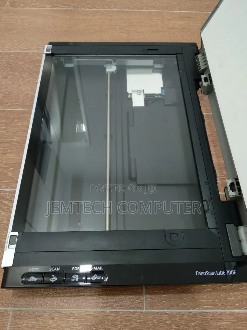 Canon Canoscan Slim Color Image Scanner Lide 300
