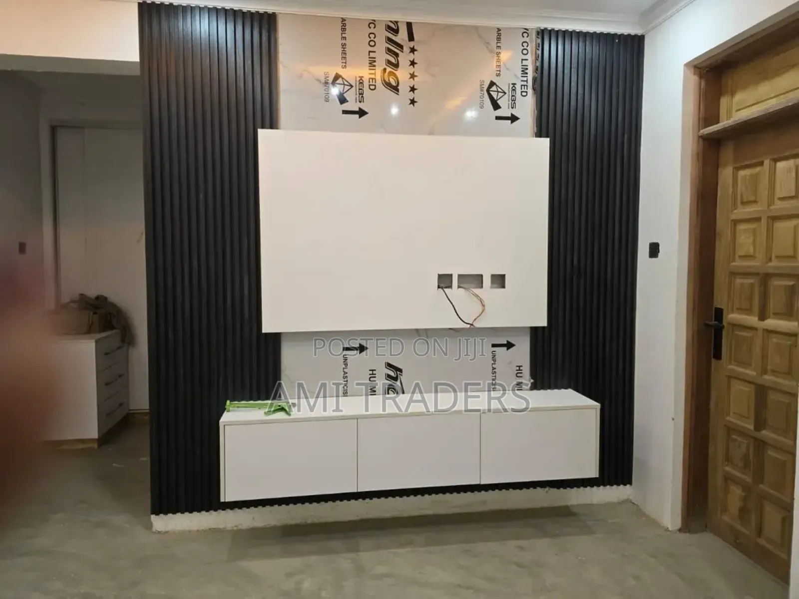White Floating Tv Stand (6 Feet)