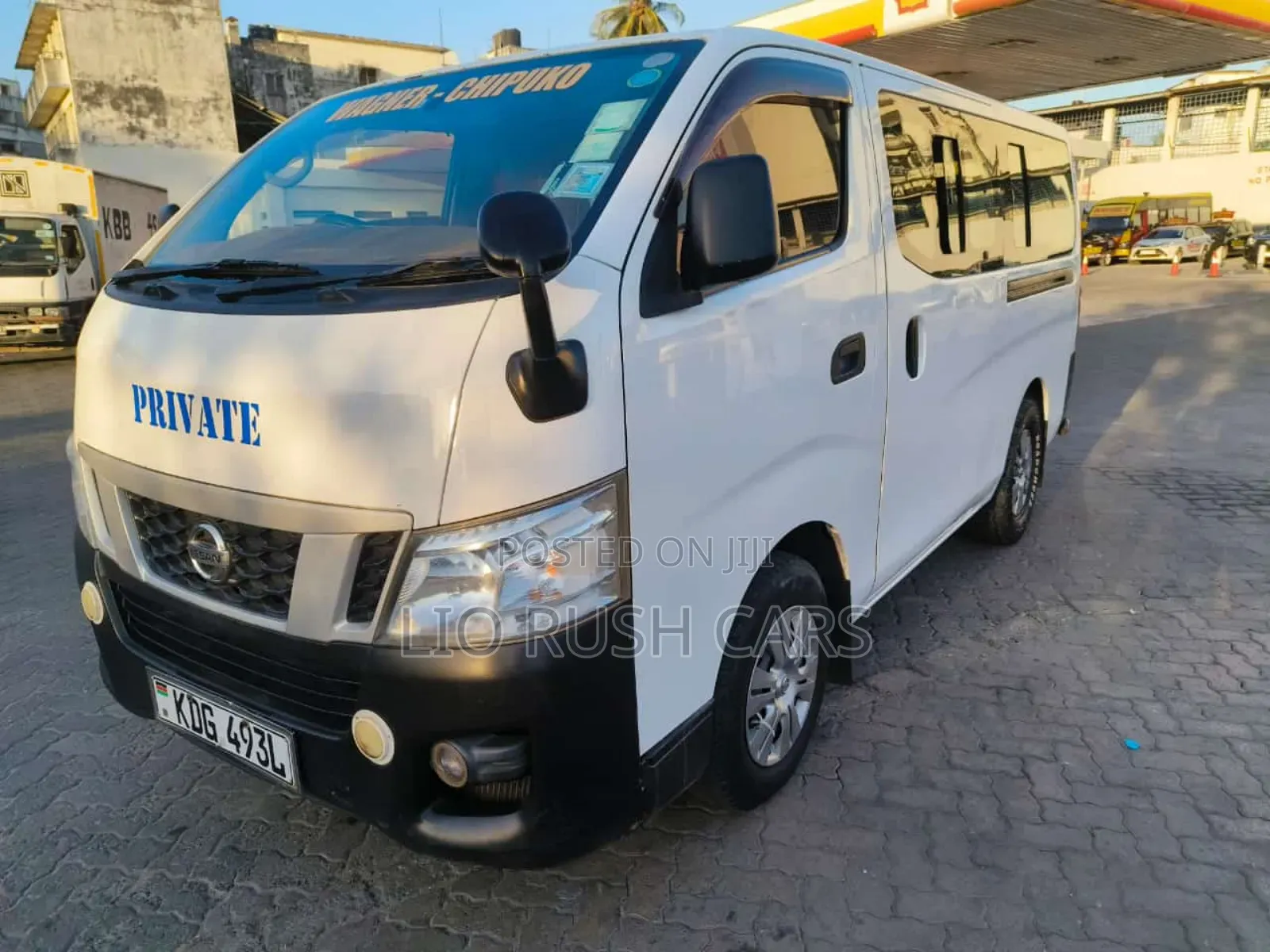 Nissan Caravan (Urvan) 2015 White