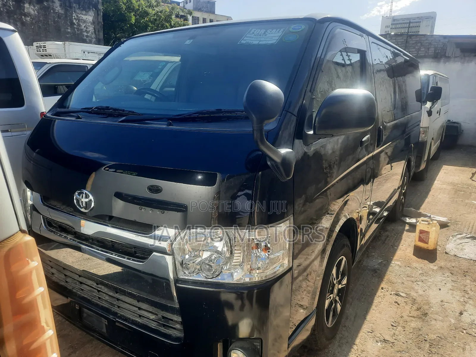Toyota HiAce 2017 Black