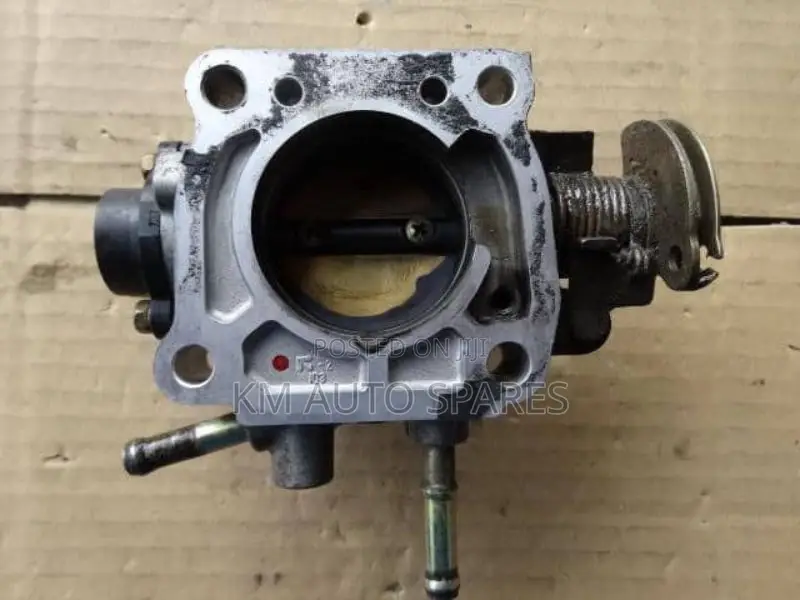 Mazda F8 Throttle Body for Bongo, Nissan Vanette.