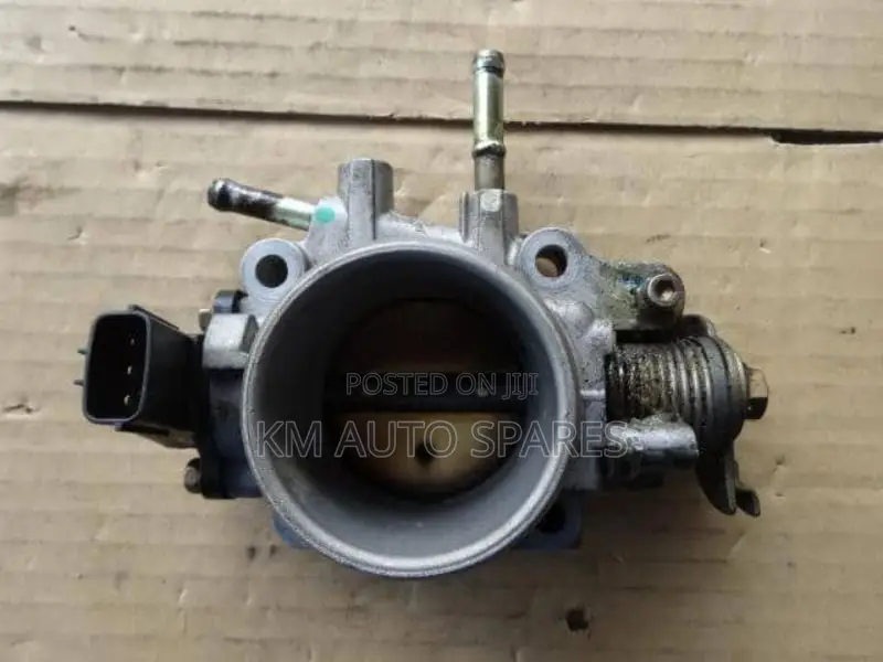 Mazda F8 Throttle Body for Bongo, Nissan Vanette.