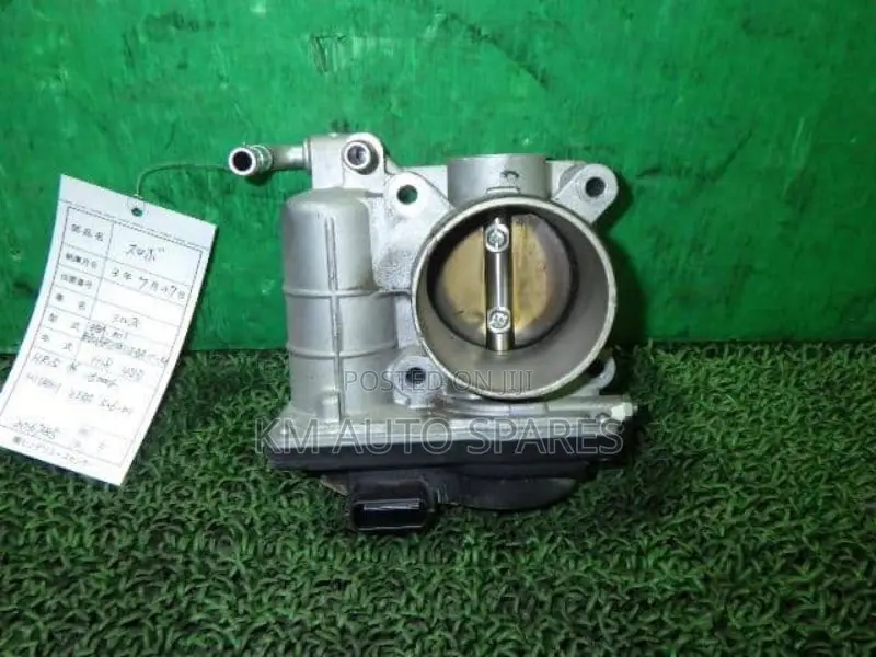 Nissan Mra8 Throttle Body for Bluebird Sylphy.