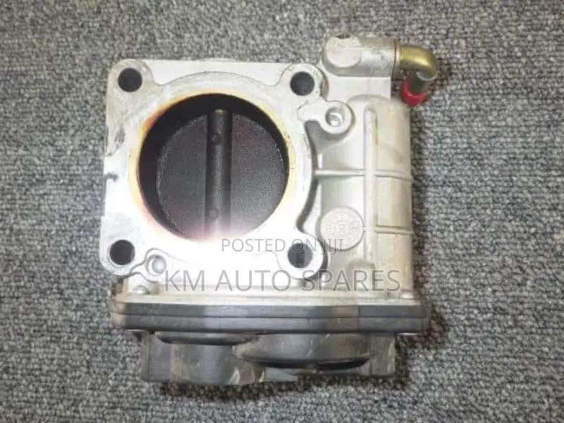 Nissan Mra8 Throttle Body for Bluebird Sylphy.