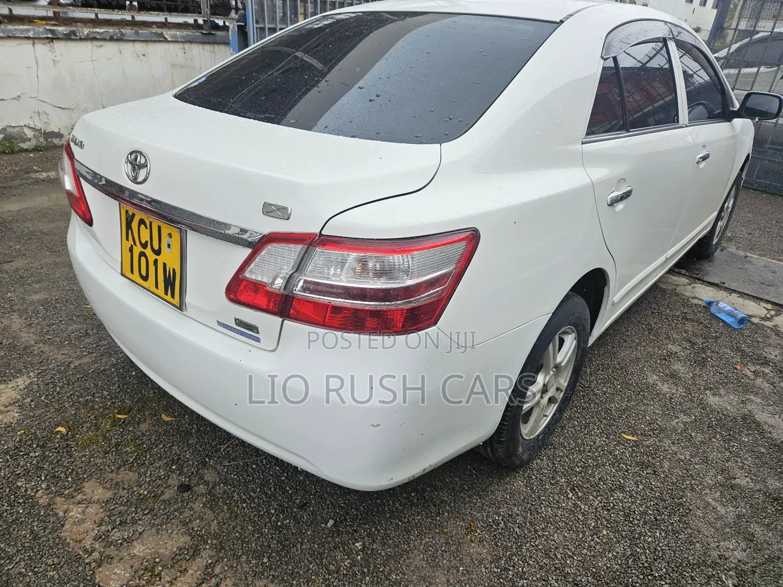 Toyota Premio 2012 White