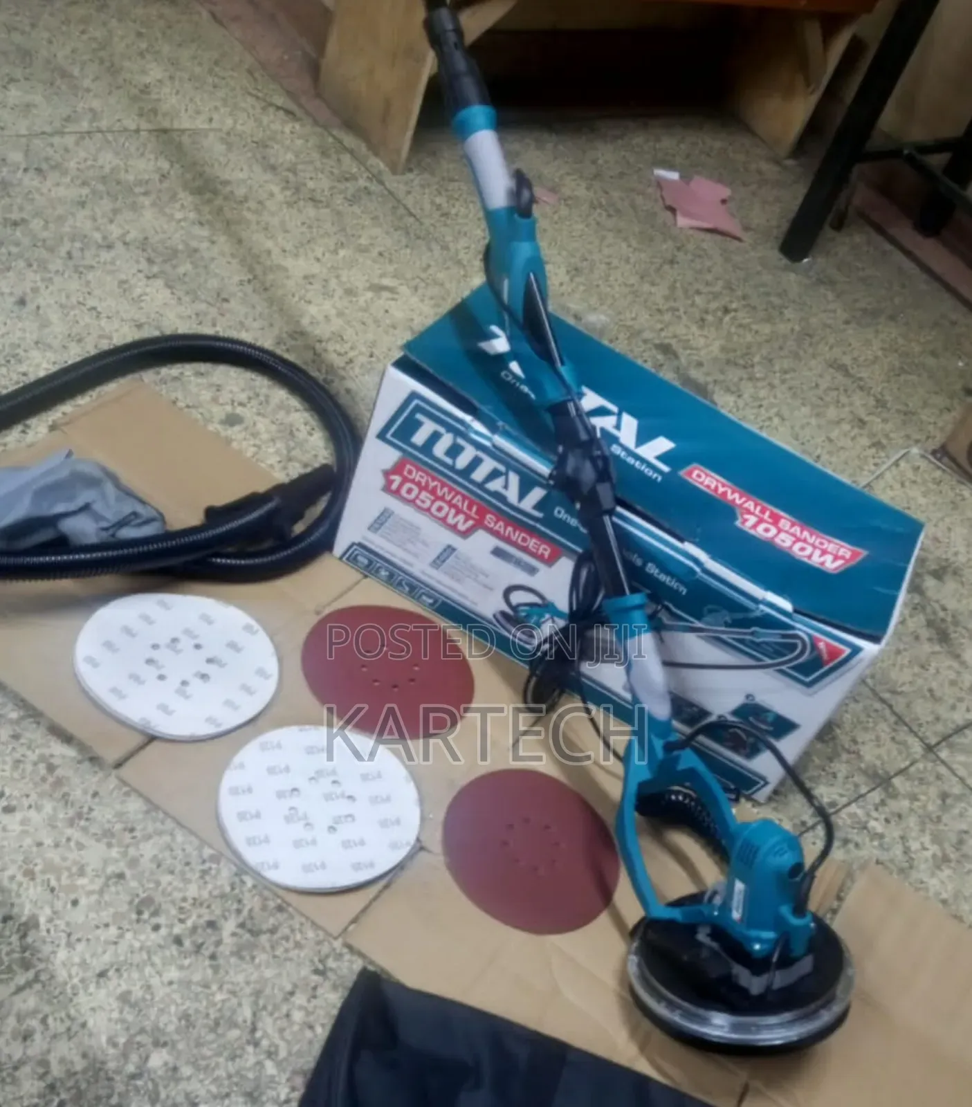 Total 1050w Electric Dry Wall Sander