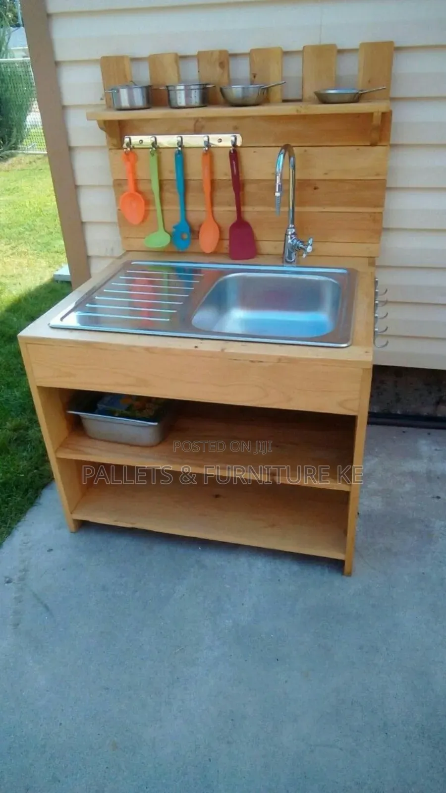 Pallet Sink Stand